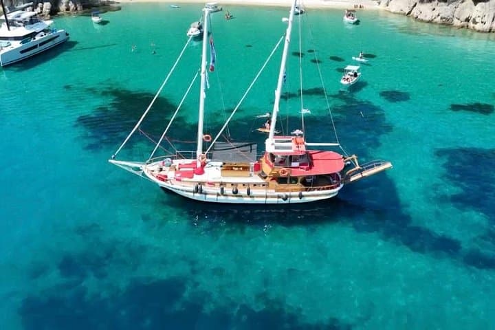 Athens Riviera Half-Day Swim & Greek BBQ Cruise: Varkiza to Hydrousa photo 3