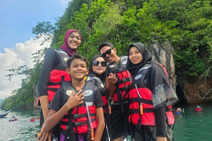 Private Snorkeling at Dangli Island & Pasir Panjang Beach — Langkawi Private Boat Tour photo 1