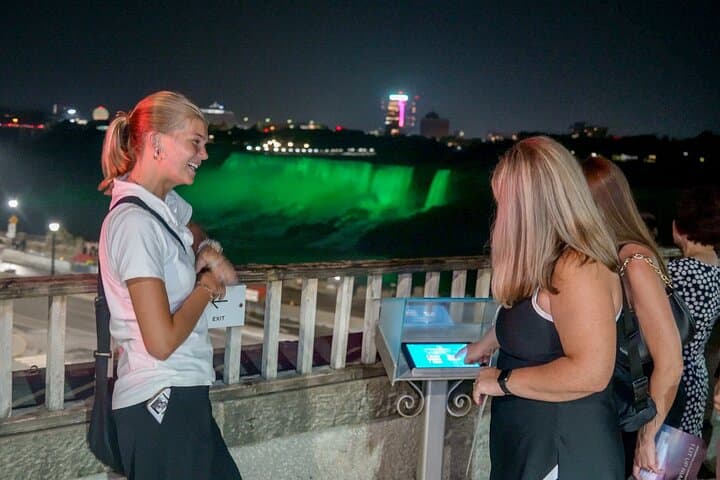 Niagara Falls Night Tour: Dinner, Fireworks Boat Cruise & Illumination Experience photo 2