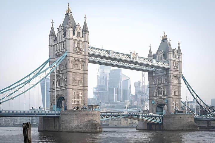 Luxury Private Transfer Between London and Southampton — Chauffeured Door-to-Door Service photo 3