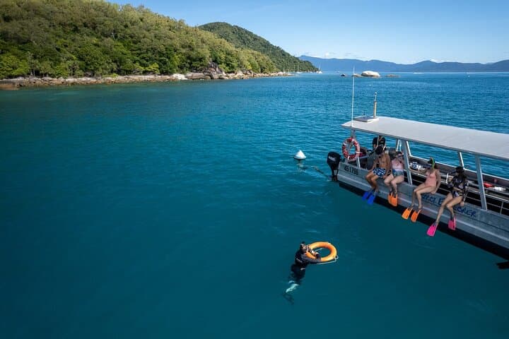 Two Islands One Day: Fitzroy and Green Island Snorkel Adventure from Cairns photo 3
