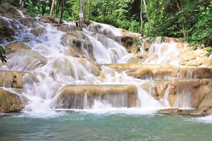 Blue Hole & Dunn's River Falls: Ocho Rios Waterfall Adventure photo 4