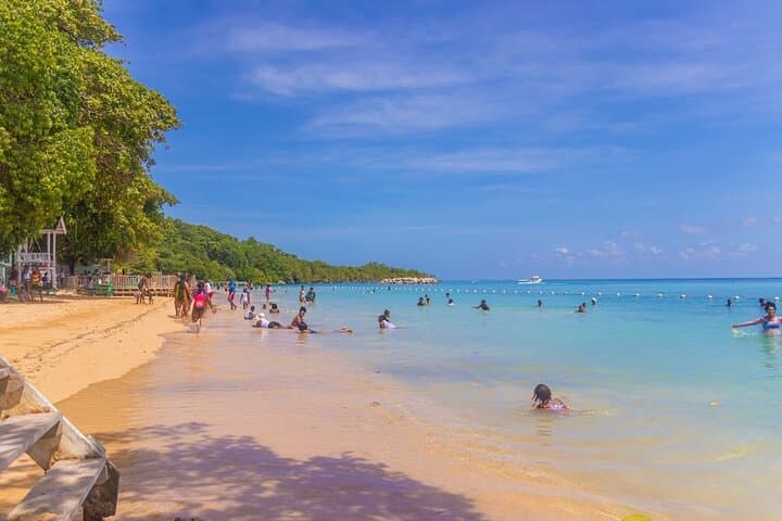 Blue Hole & Dunn's River Falls: Ocho Rios Waterfall Adventure photo 5