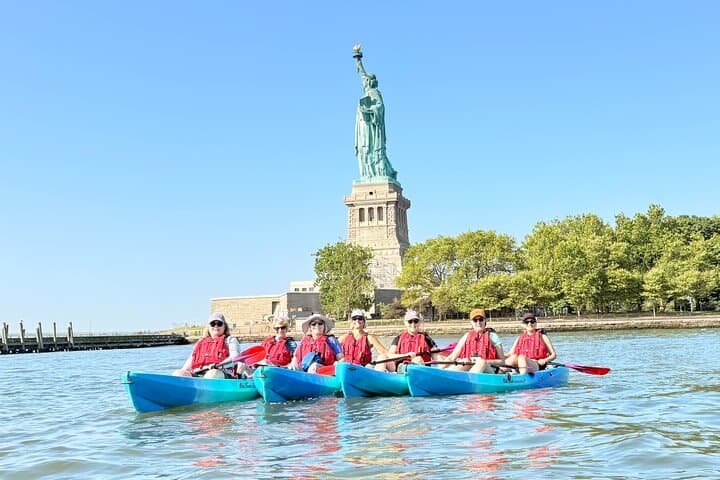 Paddle Beneath the Icon: Kayak Adventure Near Lady Liberty photo 4