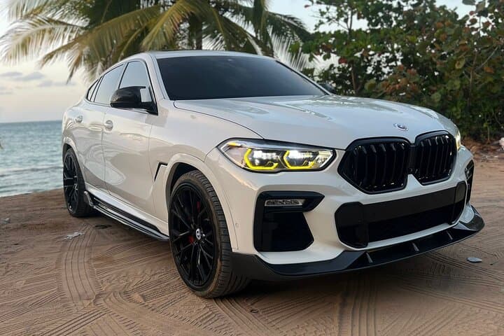 BMW X6 Luxury Transfer San Juan — Private Chauffeur with Champagne photo 3