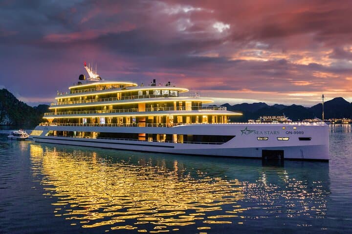 Luxury Sea Star Cruise: Halong Bay 2D1N Through UNESCO's Limestone Labyrinth