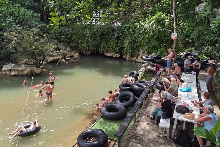 zipline-caves-and-blue-lagoon-vang-vieng-jungle-day-tour photo 5