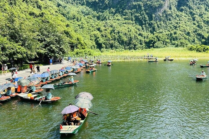 Hoa Lu to Tam Coc Luxury Day Tour — Limestone Karsts, Ancient Temples & Bamboo Boat photo 3