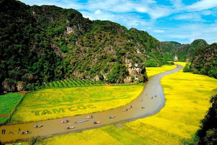 Hoa Lu, Trang An & Mua Cave Full-Day Tour from Hanoi