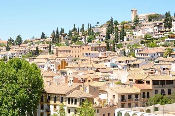 Granada Private Walking Tour: Highlights and Hidden Gems with a Local photo 6