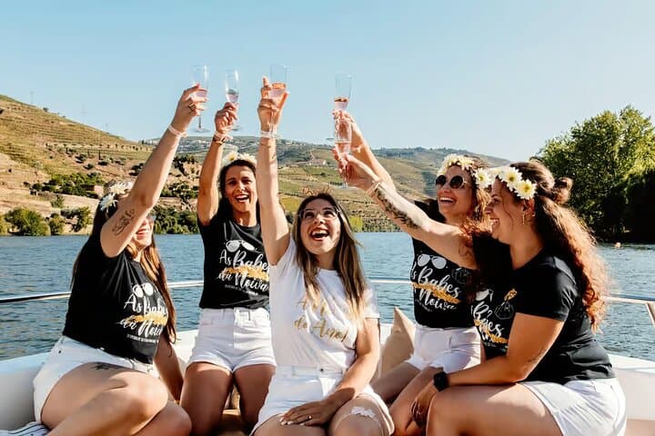 Douro Valley Sunset Cruise from Pinhão with Sparkling Wine photo 4