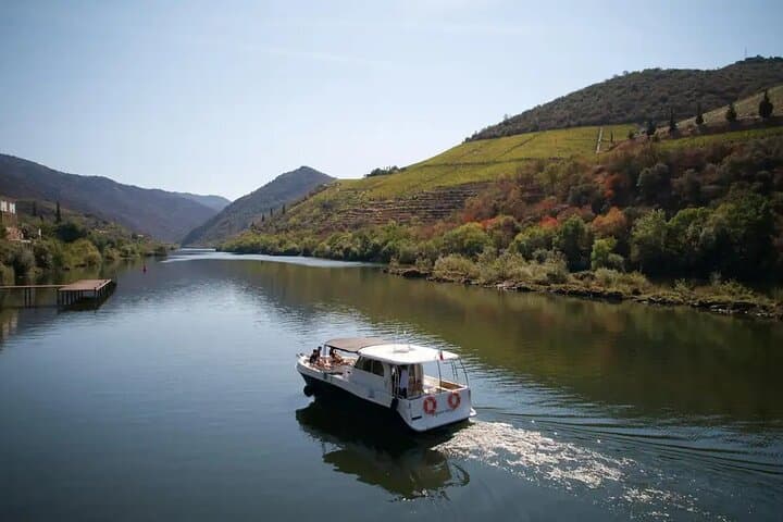Douro Valley Sunset Cruise from Pinhão with Sparkling Wine photo 5