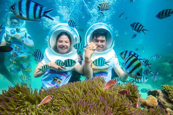 Phu Quoc Sunset Voyage: Luxury Cruise, Underwater Walking & Dinner Sail