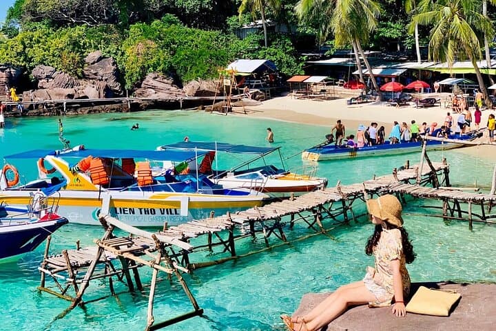 Phu Quoc Sunset Voyage: Luxury Cruise, Underwater Walking & Dinner Sail photo 6