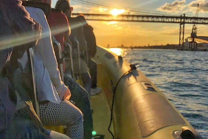 Lisbon Tagus Sunset Speed Boat Tour: 1-Hour High-Speed River Cruise photo 5