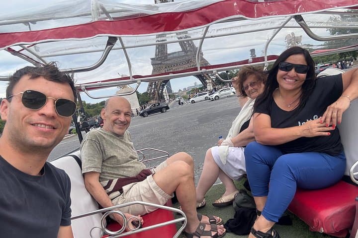 Paris Electric Tuk-Tuk Private Tour — 3-Hour Saint-Germain to Eiffel Highlights photo 3