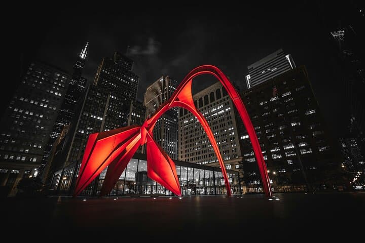 Self-Guided Chicago Loop Walking Tour: Architecture, Art & River Sights photo 2