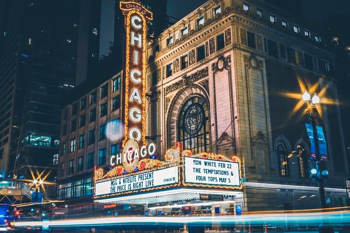Self-Guided Chicago Loop Walking Tour: Architecture, Art & River Sights photo 4