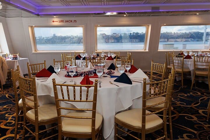 Horizon's Edge NYC New Year's Eve Family Cruise: Fireworks, Dinner & DJ photo 5