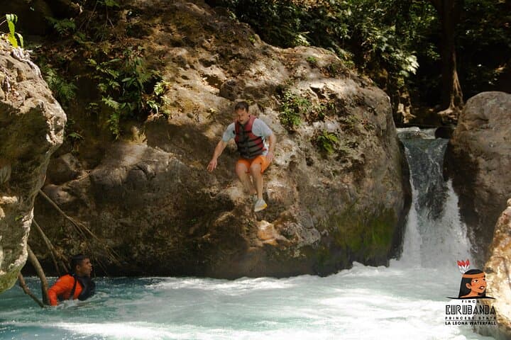 La Leona Waterfall: Short Private Hike from Curubandé with Official Local Guides photo 5