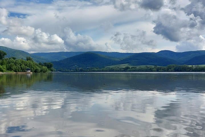 Danube Bend Day Trip to Zebegény: Train Ride, Riverside Hike and Visegrád Views photo 4
