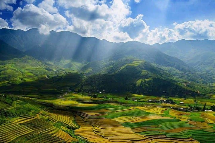 Ha Giang Loop 2-Day Motorbike Adventure: Ma Pi Leng, Dong Van & Meo Vac photo 4