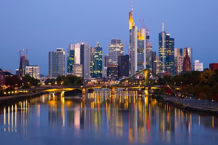Six-Hour Private Frankfurt Tour — Römerberg, Main River & Skyline Views photo 2