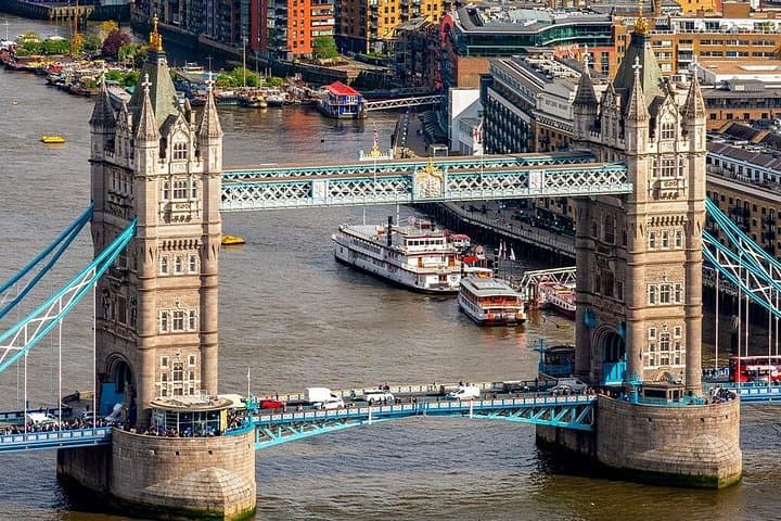 London Classic MegaPass: Top Attractions, Thames Cruise & Hop-On Bus photo 1