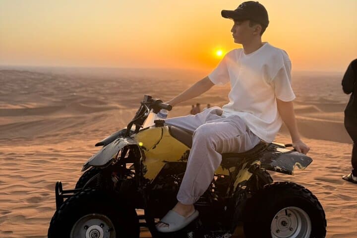 Red Sand Desert Safari Experience in Dubai — Dune Bashing, Camel Rides & Dinner photo 4