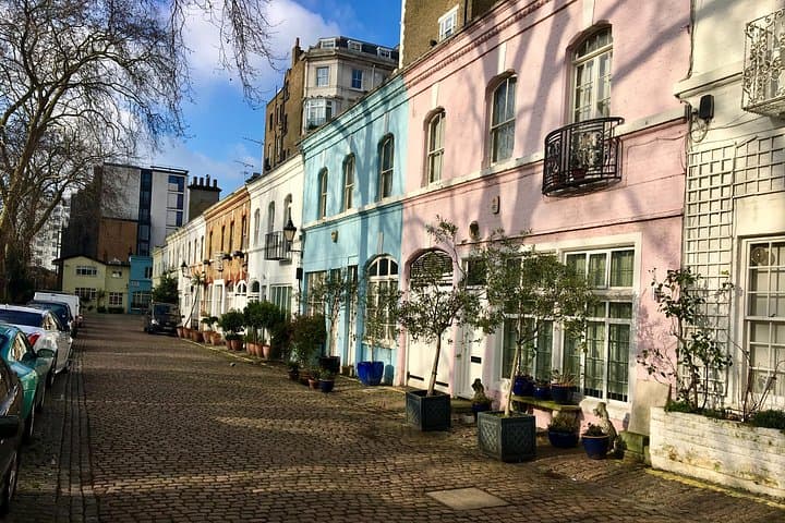 Knightsbridge and South Kensington Self-Guided Audio Walking Tour — Museums, History & Harrods photo 3
