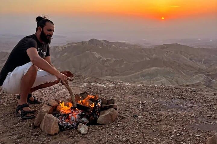 Petra Sunset 4x4: Bedouin-Led Off-Road Adventure and Open-Fire Dinner