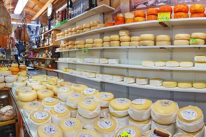 Serra da Estrela Day Tour from Covilhã: Torre, Glacier Valley & Cheese Tasting photo 4
