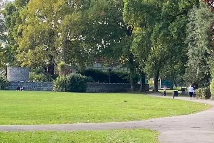 Self-Guided Windsor Walking Tour — Castle, Long Walk & Thames Stroll photo 2