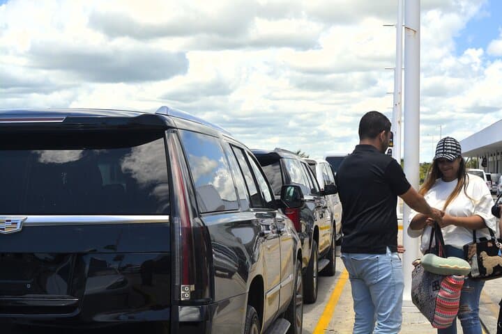 VIP Cadillac Transfer from Punta Cana Airport to Uvero Alto: Luxury Arrival Guide