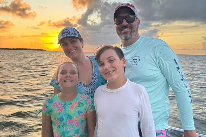 Islamorada Sunset Tiki Cruise: 1-Hour Private Catamaran Charter
