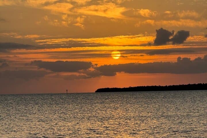 Islamorada Sunset Tiki Cruise: 1-Hour Private Catamaran Charter photo 5