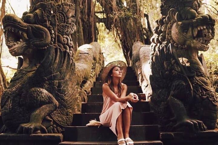 Discover Ubud: Monkey Forest, Temples & Rice Terrace Day Tour