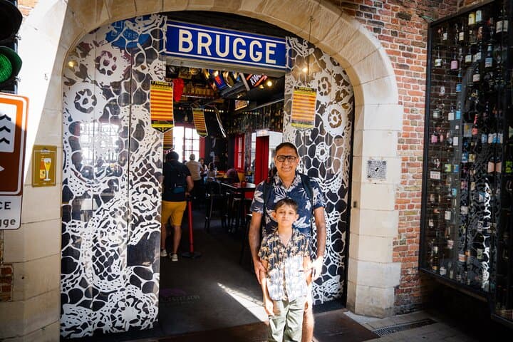 Private Bruges & Ghent Day Tour from Paris — Luxury Car, Canal Boat & Pro Photos