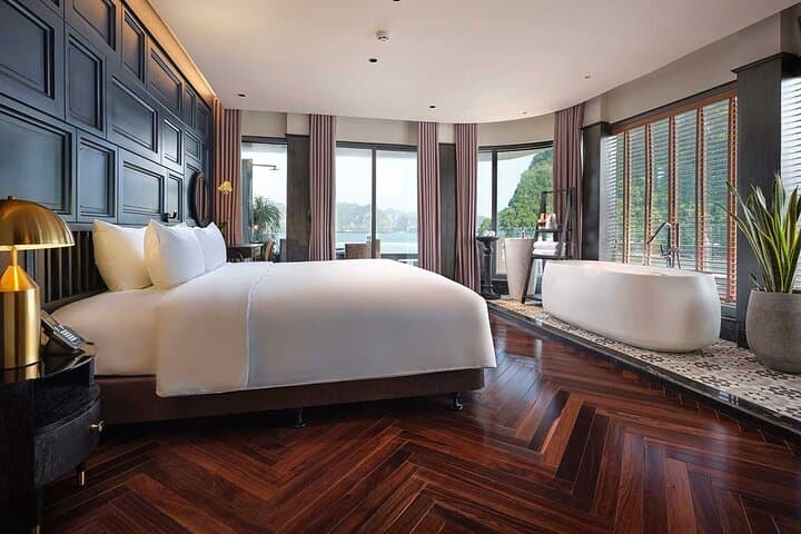 Elite of the Seas Luxury 2-Day Halong & Lan Ha Bay Cruise photo 3