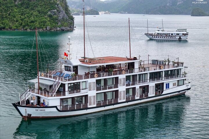 5-Star Milalux: 2-Day Halong Bay Escape from Hanoi photo 2