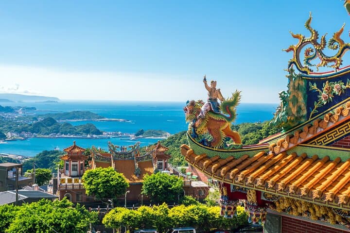 Private Day Tour: Jiufen, Yehliu Geopark & Pingxi Sky Lantern Experience from Taipei photo 2