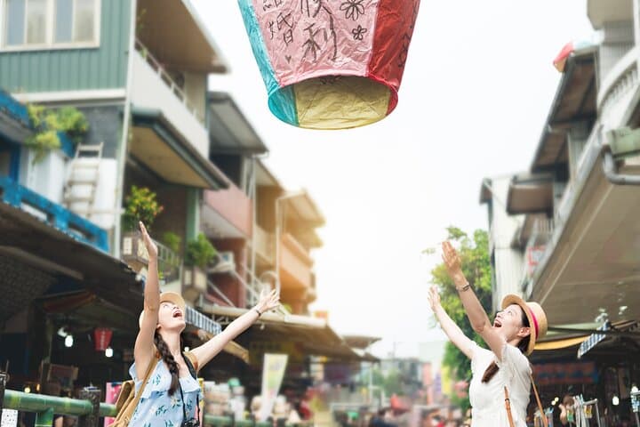 Half-Day Private Tour to Jiufen, Shifen Waterfall & Pingxi Sky Lantern from Taipei photo 2
