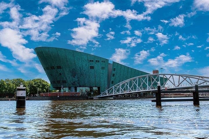 Amsterdam City Pass: 70+ Attractions, Canal Cruise & Bike Rental in One Day photo 4