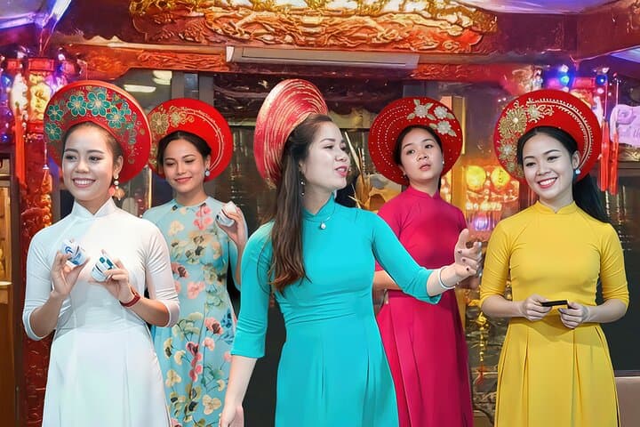 Perfume River Dinner Cruise & Ca Huế Folk Music in Hue