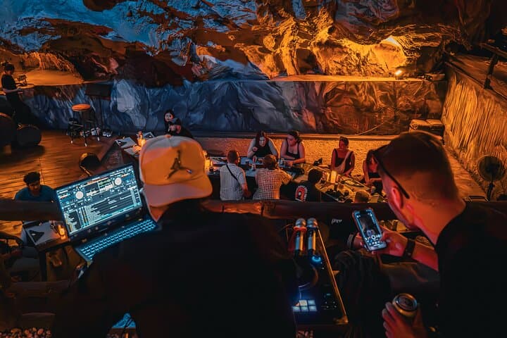 paradise-cave-candlelit-dinner-cat-ba-island photo 5