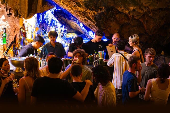 paradise-cave-candlelit-dinner-cat-ba-island