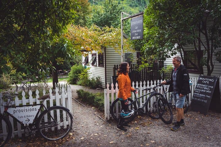 Bike the Wineries: Full-Day Arrowtown to Gibbston Cycle & Wine Tasting photo 4