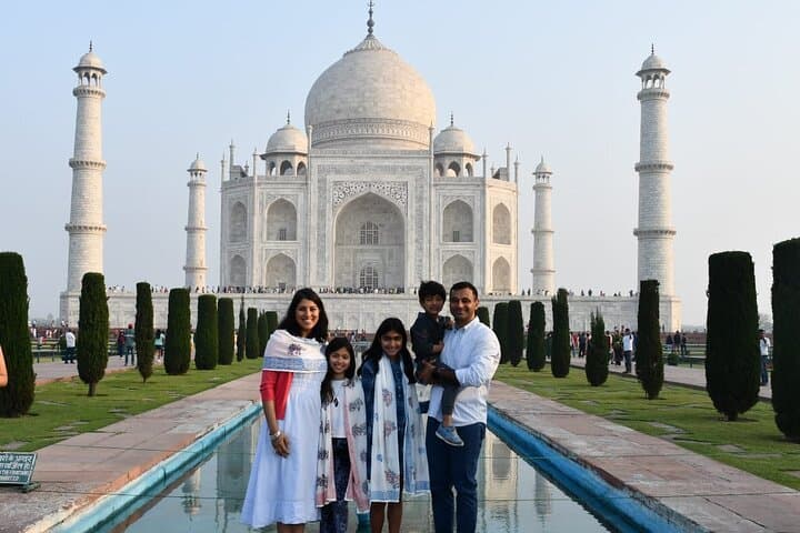 Private Taj Mahal Day Tour From Delhi by Car — Same-Day Agra Excursion
