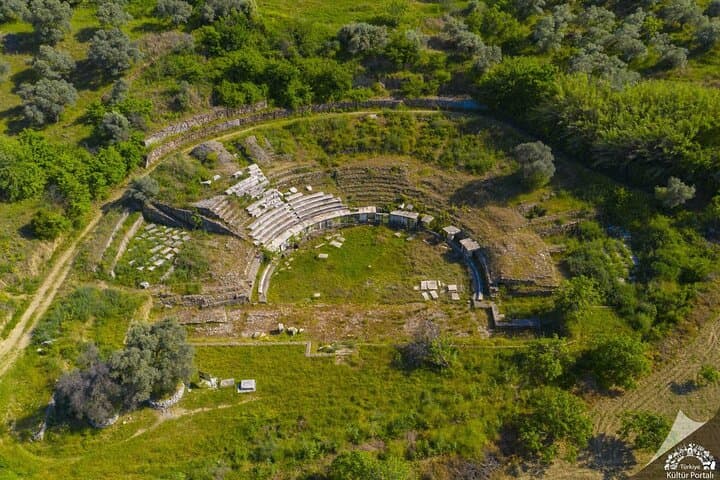 Kuşadası Train Museum, Turkish Bath & Magnesia Day Tour — Family-Friendly Cultural Excursion