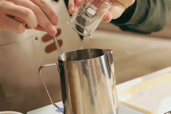 Charlotte Candle Pouring Workshop in South End — DIY Paddywax Candle Bar Experience photo 3